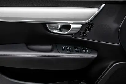 صورة 13 لـ 2023 Volvo S90