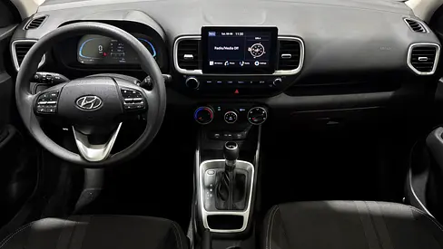 صورة 7 لـ 2024 Hyundai VENUE