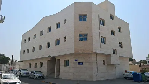 للبيع بناية جديدة بمنطقة ميسلون زاوية على ثلاث شوارع قار ارضي+2 طابق- دخل 8%
