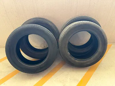 4x Bridgestone 275/60R20 Tyres – GMC Sierra – Good Condition DOT 2024 Made in Mexico