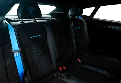 2023 Lamborghini URUS — миниатюра 11