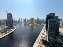 Luxurious-Canal View-Huge Layout-Separate Kitchen