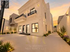 Classic villa with a large outdoor setback, on a main street, 5 bedrooms | Price includes registrati