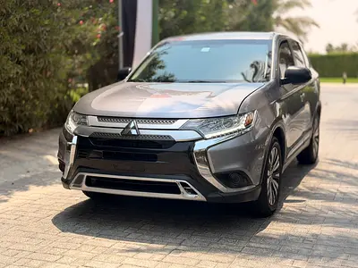 Mitsubishi Outlander 2019 - Reliable Family SUV four wheel