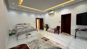 🌳 Rare opportunity in Al Muwaihat 1 | 5,000 sq ft plot | 5 master bedroom villa | Large yard | AE