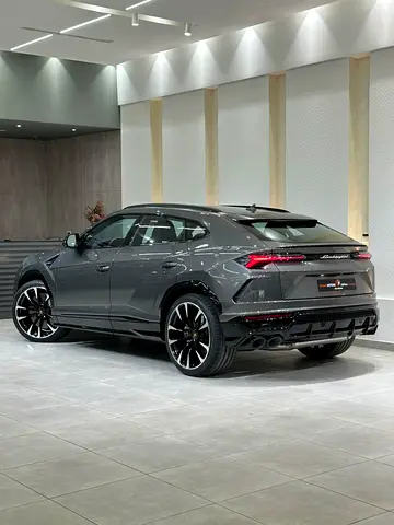 صورة 4 لـ 2022 Lamborghini URUS