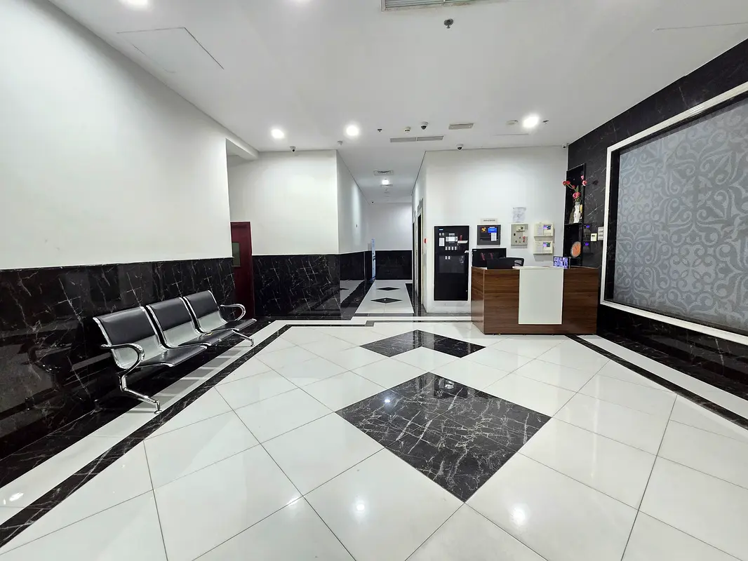 5 MINS AWAY FROM METRO BY BUS 1BHK AVAILABLE WITH ALL AMENITIES