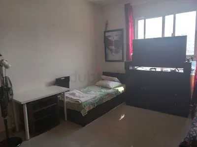 Bed space for rent
