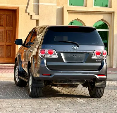 2013 Toyota FORTUNER 照片 6