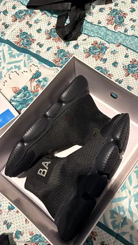 Balmain B-Bold Sock Sneakers Black/Gold – Never Worn – Size 41
