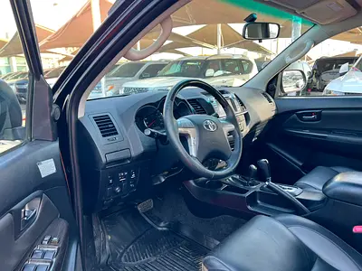 2015 Toyota FORTUNER — миниатюра 7