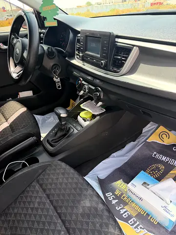2018 KIA RIO 照片 5