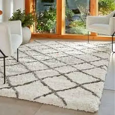 Soft White $%&! Rug with Grey Geometric Pattern - 200x300cm