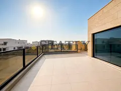 Luxury Twin Villa | Rooftop Majlis | Private Garden | 4BR + Maid | Semi-Furnished