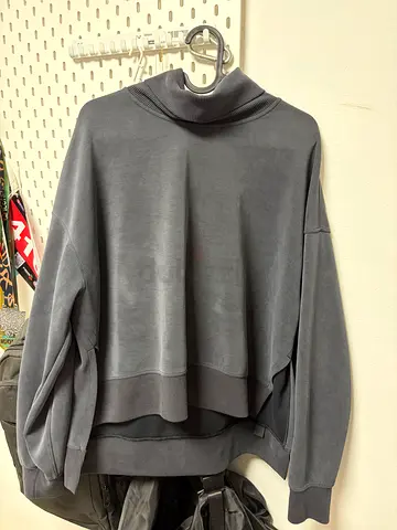 Lululemon Sweatshirt with Turtleneck