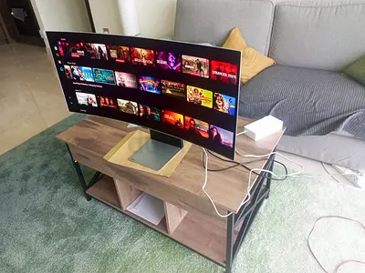 Samaung OLED Odyssey G8 34 inch 175 hz gaming monitor