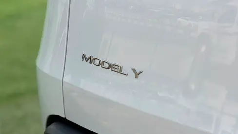 صورة 7 لـ 2025 Tesla MODEL Y
