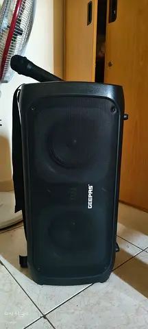 Geepas Portable Bluetooth Speaker with Mic - Good Working Condition