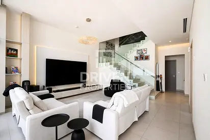 Ready to Move in | Spacious Plot | Corner Unit