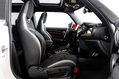 2023 MINI COOPER photo 8