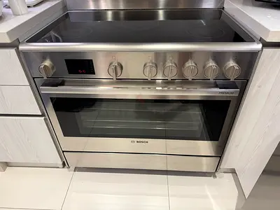 Bosch 5-Zone Electric Ceramic Cooker HCB738357M - Stainless Steel