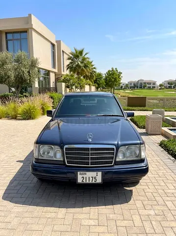 Mercedes-Benz E-Class E 320 1995 | Japanese Specs | Pristine Condition