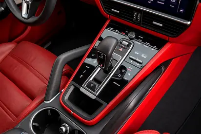 2023 Porsche CAYENNE — миниатюра 16