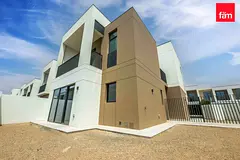 Corner End Unit | Biggest Plot | 4br