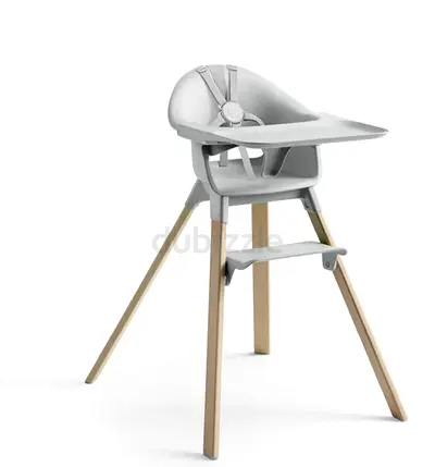 Minimalist Wooden-Leg Baby High Chair with Tray and Safety Harness