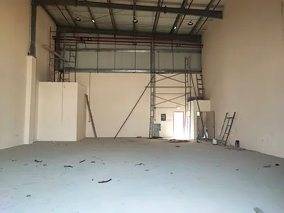 3000 Sqft Warehouse 3 Phase Power Suitable for Garrage In Industrial Area Sharjah