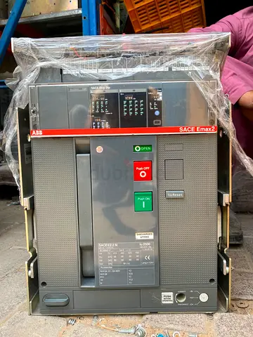 ABB SACE Emax2 Medium Voltage Circuit Breaker - Good Condition 3 Pole 1600A