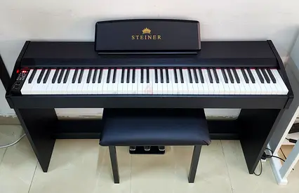 The Steiner DP-400 B (Black) is a popular, full-size 88-key digital piano designed for beginner and