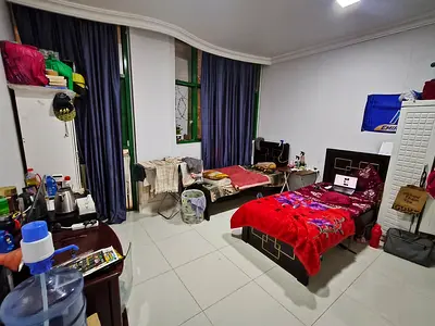 Bed Space for Executive Male Bachelor For Rent in Fully Furnished Room