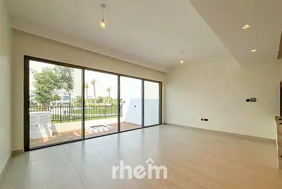 Single Row | Private Garden | Prime Location