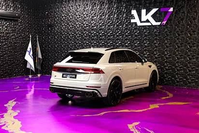 2021 AUDI Q8 照片 10