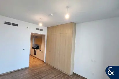 Furnished Studio | Vacant | Modern