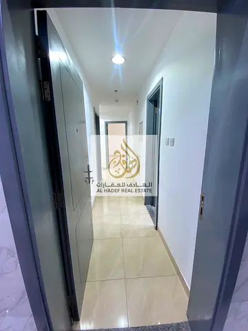اول ساكن,بلكونة,صيانة مجانية,مساحة واسعة,موقع مميز,سهل الوصول