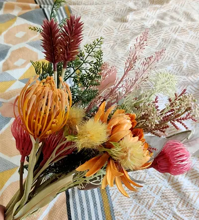Artificial flower bouquet