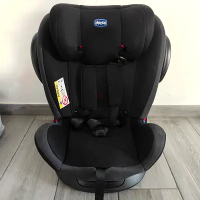 Chicco Car Seat with ISOFIX