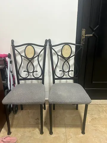Set of 2 Metal Dining Chairs with Cushioned Seats - Good Condition