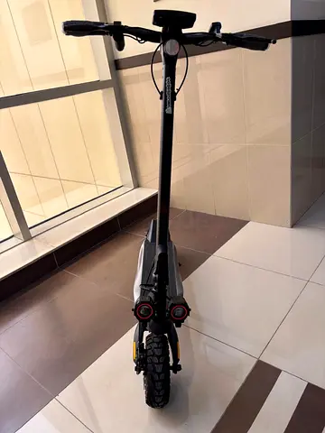 CRONY Electric Scooter