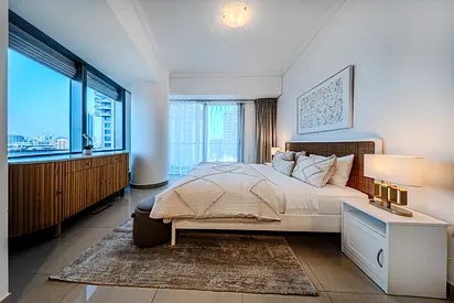 Special Offer: 1BD in Ocean Heights, Dubai Marina for 4 Guests