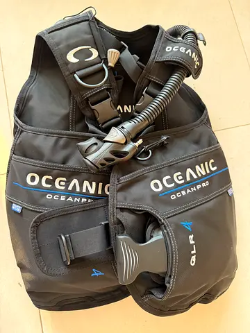 Oceanic BCD QLR4 with integrated weights