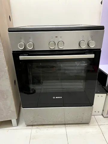 Bosch Electric Cooker – Less Than 2 Years Old | Barely Used