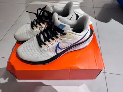 Nike Air Zoom Pegasus 39 Running Shoes