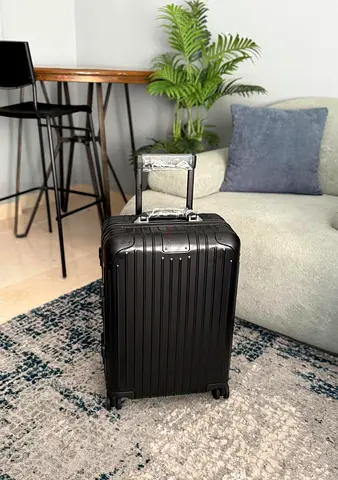 Rimowa cabin suitcase master quality