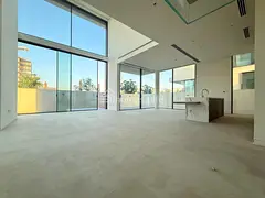 Brand New 5BR | Luxury Living Private Garden