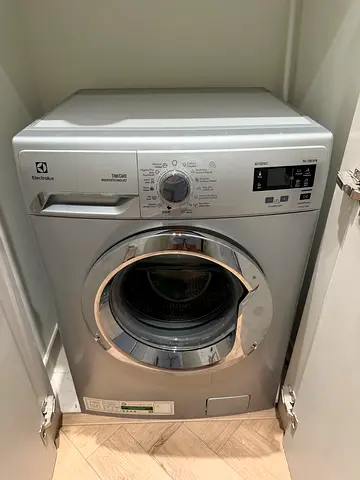 Electrolux front load washing machine - good condition