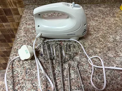Hand Mixer @20dhs only!!