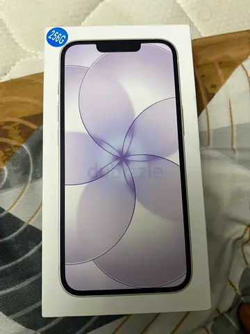IPHONE 17E. BRAND NEW PURCHASED ON 11 AUG . UAE VERSION . UNDER WARRANTY